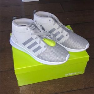 NWT Adidas CF QT Racer Mid W Sneakers